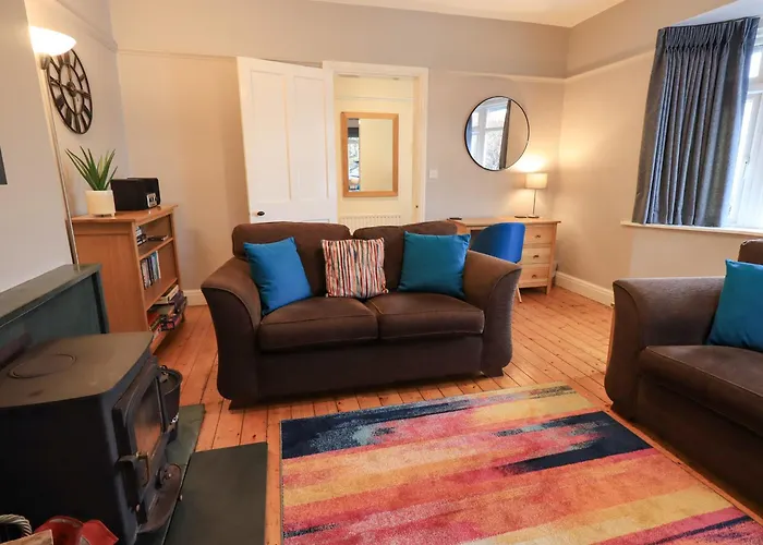 Curlew At Hawkshead * آمبيلسايد